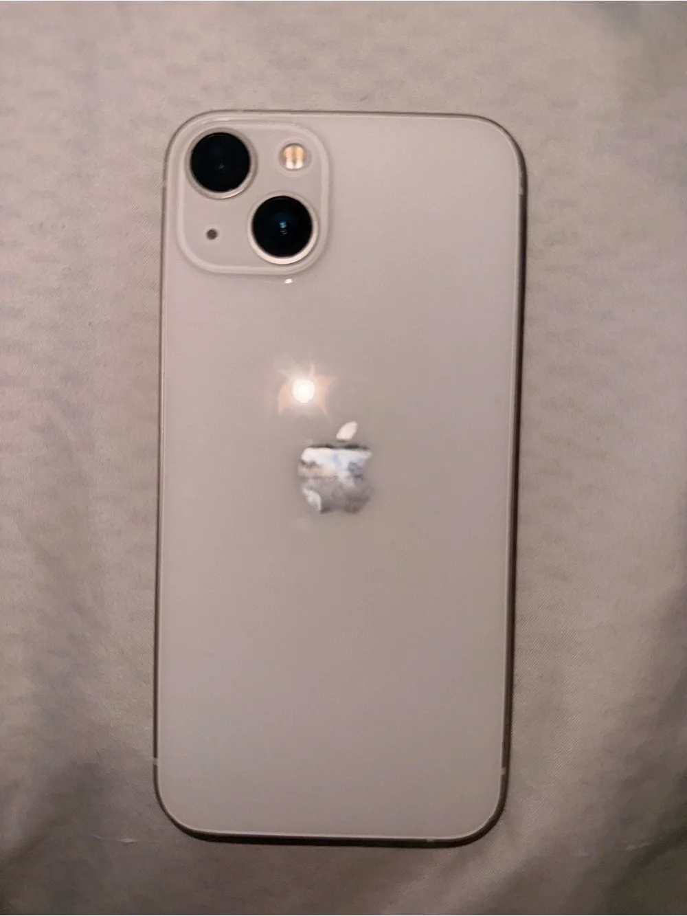 Apple iPhone 13 (Starlight)